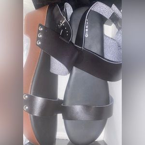 4h black wood buckle black heel